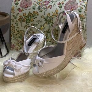 White House Black Market White Wedge Sandal Size 7.5